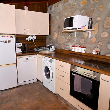 Фън Шуй Къща За Гости 88 Dobriniste Kültér fotó