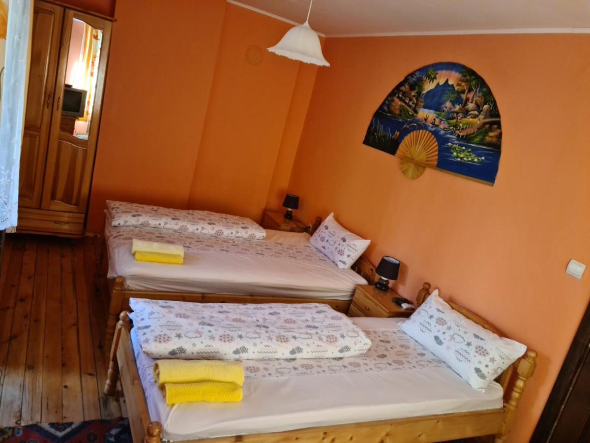 Фън Шуй Къща За Гости 88 Dobriniste Kültér fotó